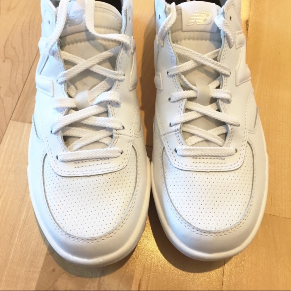FINALPRICE🔥NWOB NEW BALANCE CLASSIC WHITE SNEAKER - Picture 6 of 7